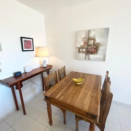 Byzantium Gardens - The Honey Pot - 1 Bed Penthouse *